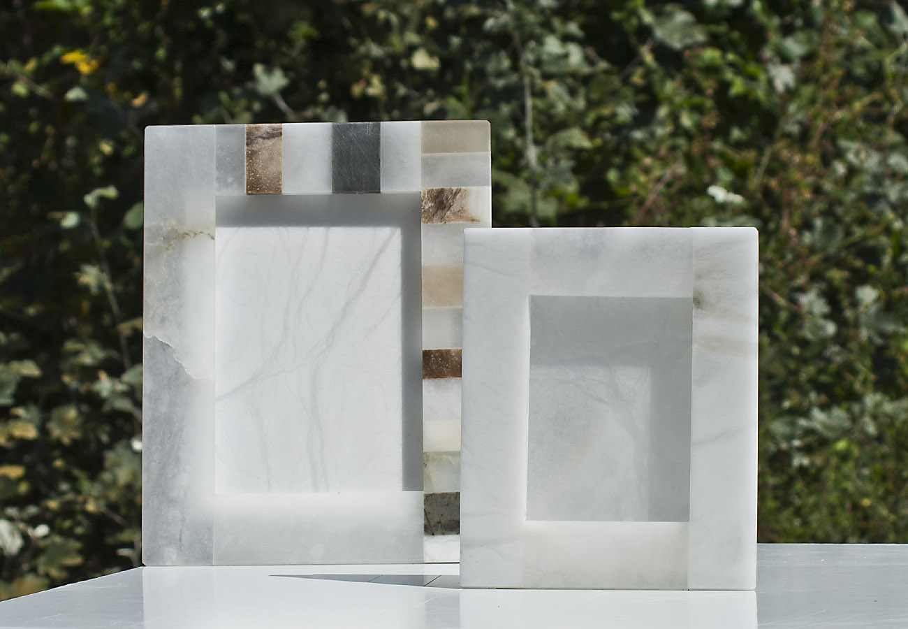 Etruria alabastri - alabaster manufacturing Volterra - frames in white and colored alabaster