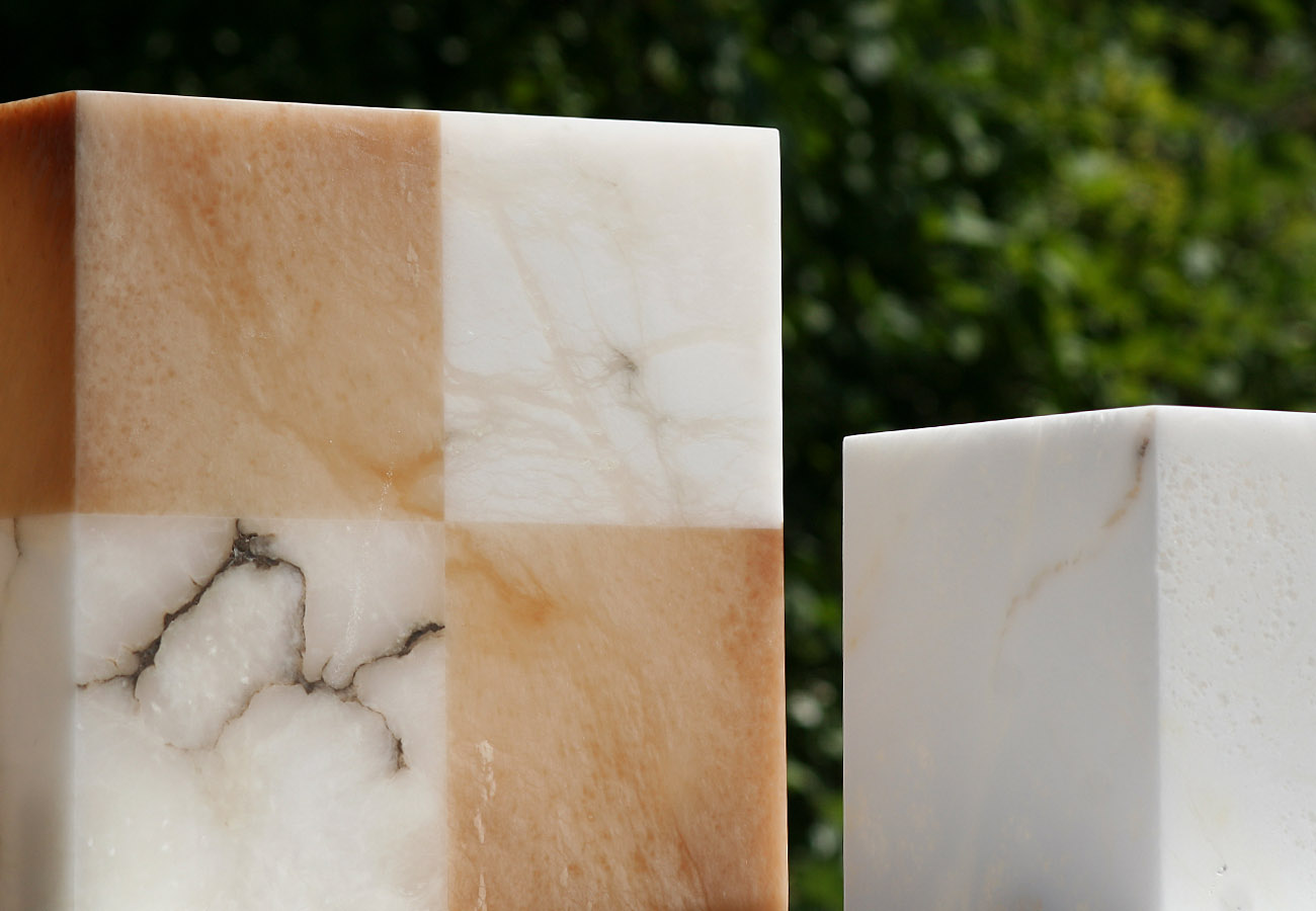 Etruria alabastri - lavorazione alabastro Volterra - lampade alabastro bianco e colorato