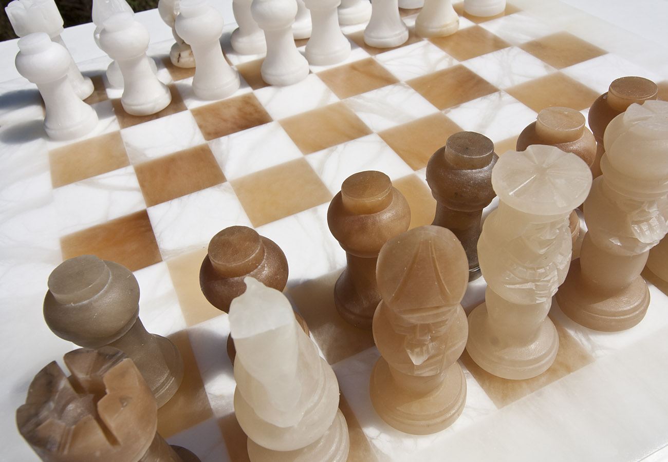 Etruria alabastri - alabaster manufacturing Volterra - chessboards in marble and alabaster